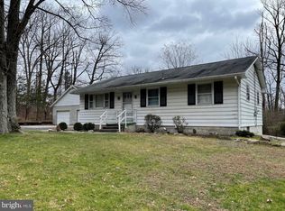 467 Gelsinger Rd, Sinking Spring, PA 19608