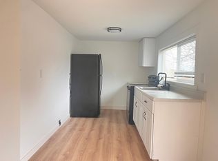 1068 S Hillhurst Rd #2, Ridgefield, WA 98642