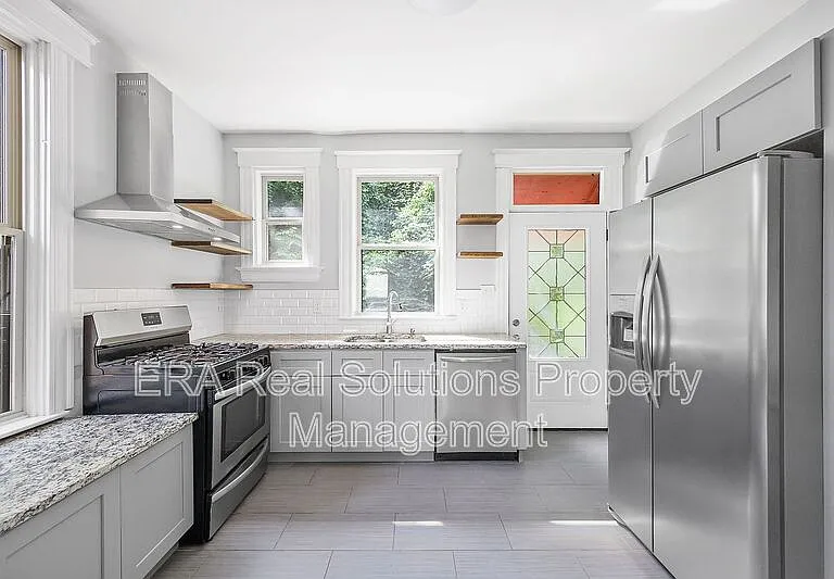 421 Dorchester Ave — Photo 22