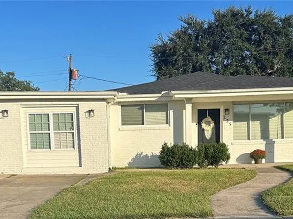 225 Nutria Dr, Arabi, LA 70032