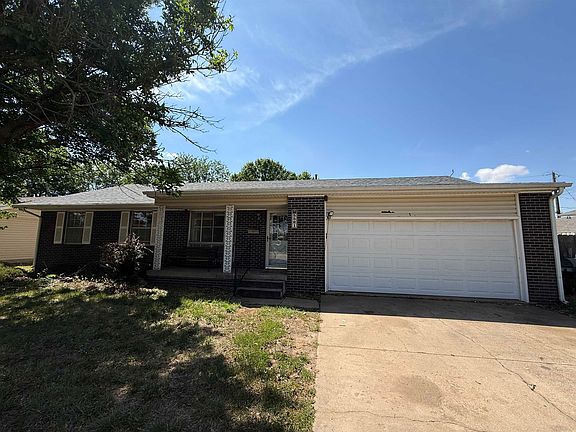 2nd image of 5521 Comanche Rd