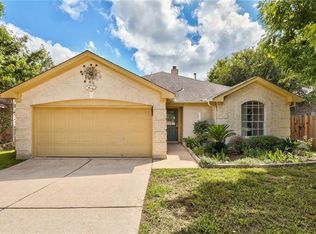 702 Hilltop Dr, Leander, TX 78641