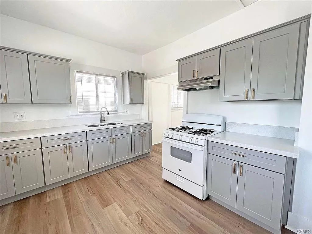 801 Atlantic Ave — Photo 3