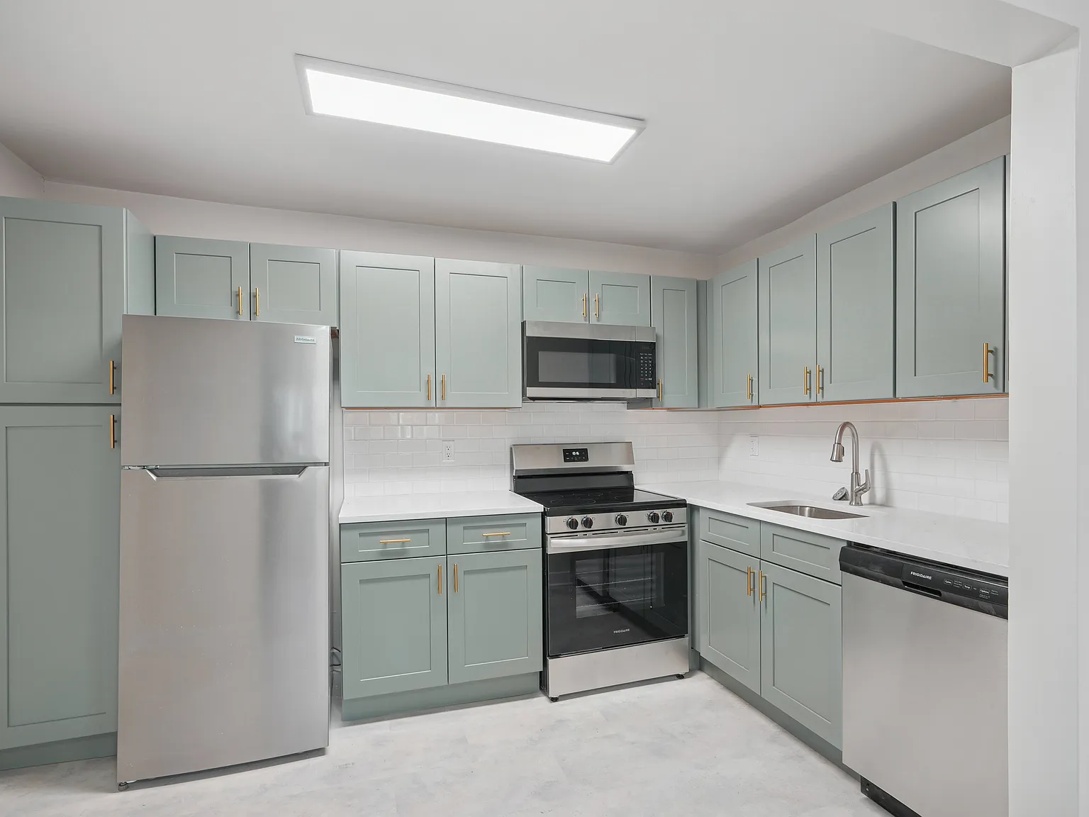 Atlantic Pointe Apartments — Photo 1