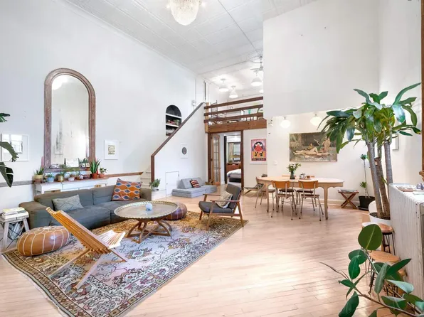 431 East 6th Street image 3 of 13