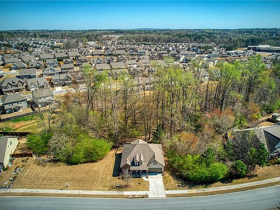 2nd image of 4529 Sweetwater Dr