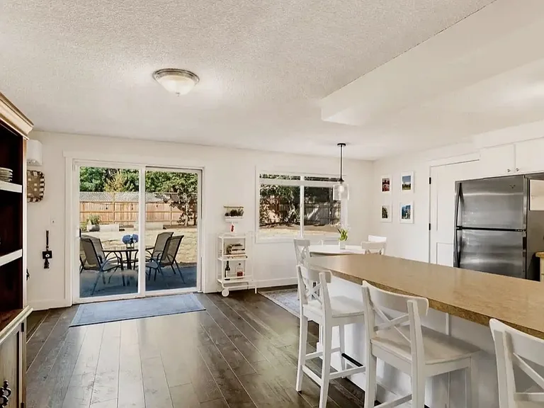 16821 Cortez Ct — Photo 3