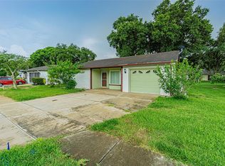 8030 Gleneagle Dr, Port Richey, FL 34668