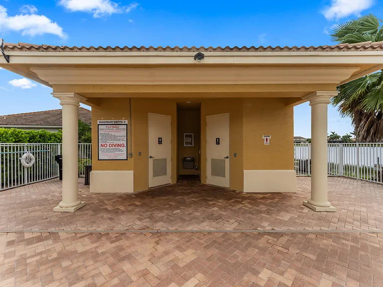 10552 SW Toren Way — Photo 42