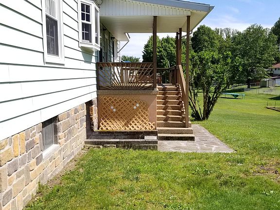 4th image of 149 Grace St