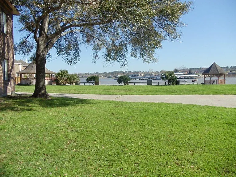 6107 Snug Harbor Blvd #L11 — Photo 4
