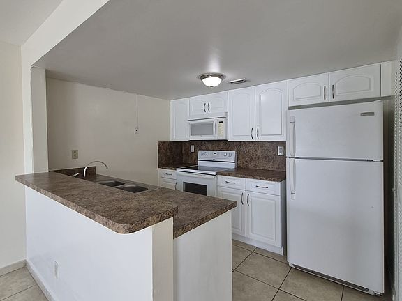 4th image of 6840 SW 45th Ln APT 7