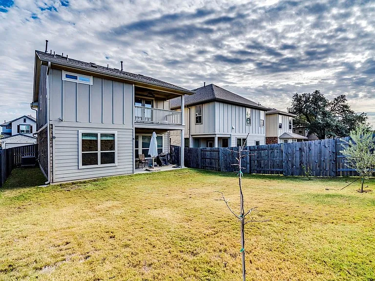 9500 Hunter Ln — Photo 25