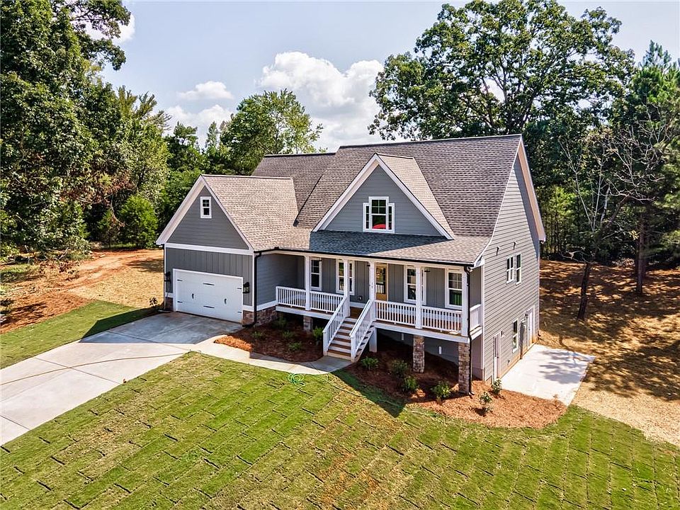 1st image of 12 Blandwood Dr