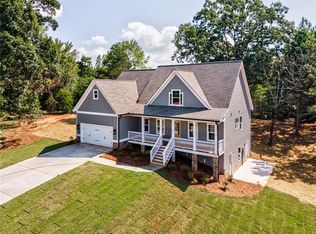 12 Blandwood Dr, Cartersville, GA 30120