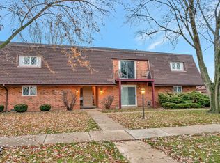 1019 Shagbark Rd APT 2F, New Lenox, IL 60451