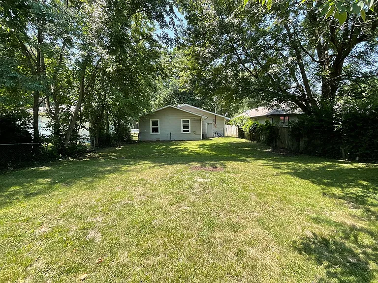 1650 N Engel Ave — Photo 9