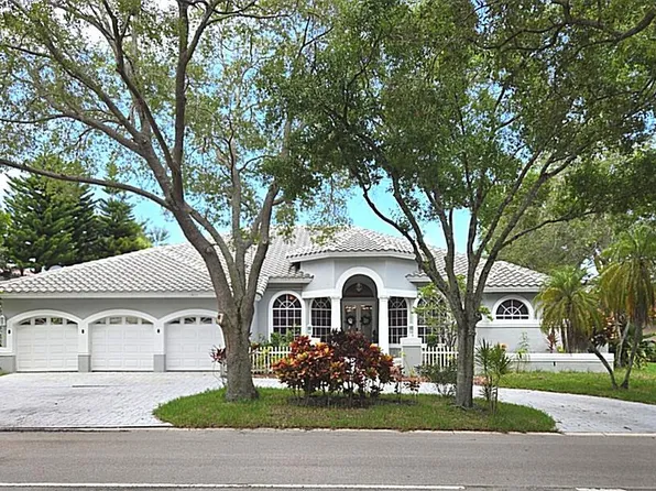 1811 Eagle Trace Boulevard W, Coral Springs, FL 33071