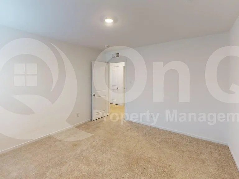 209 Adelina Dr — Photo 9