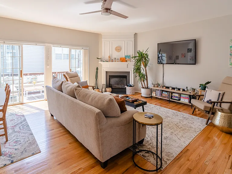 5406 Dockery Dr — Photo 9