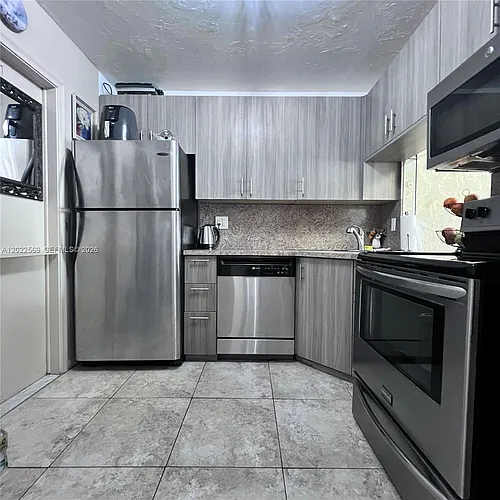 1801 S Ocean Dr #536 Photo 1