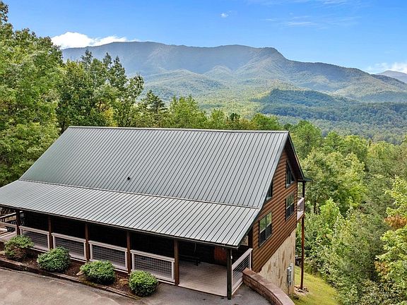 2nd image of 859 Pinnacle Vista Rd