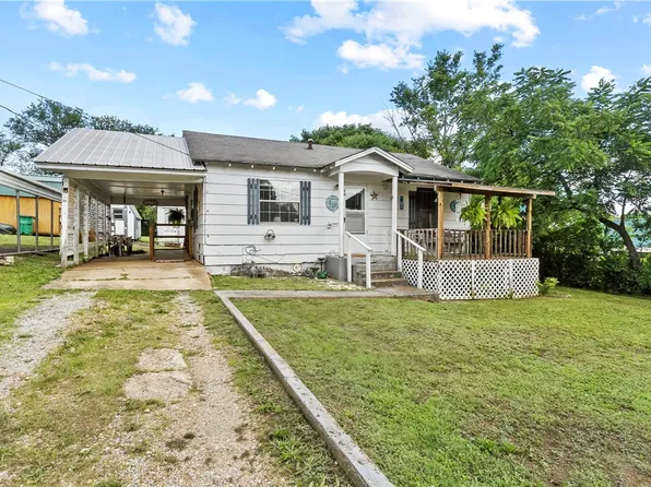 515 N Broadway Ave, Yellville, AR 72687