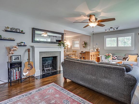 2nd image of 3605 Kendall Pl