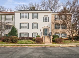 7750 New Providence Dr APT 33, Falls Church, VA 22042