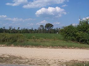 2nd image of 437 County Road 457