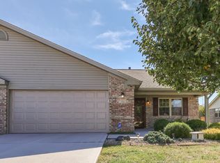 2913 S Wind Chime Cir, Greenwood, IN 46143