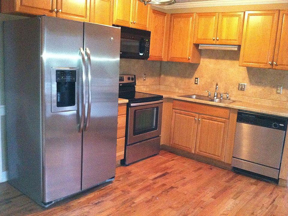 1st image of 588 Dovie Pl
