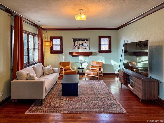 2nd image of 2678 Colorado Boulevard