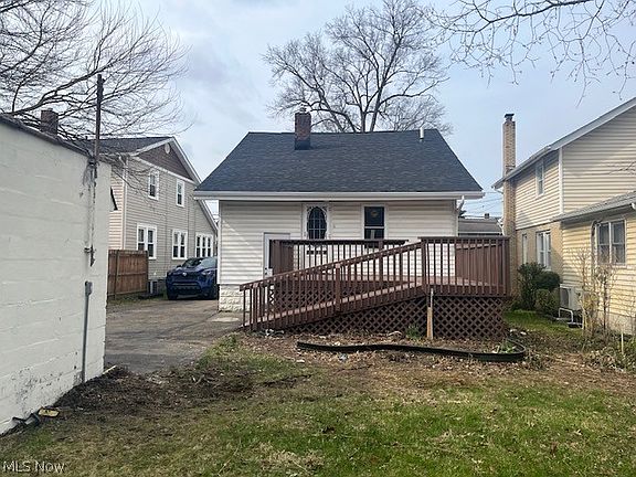 3rd image of 2877 Bailey Rd