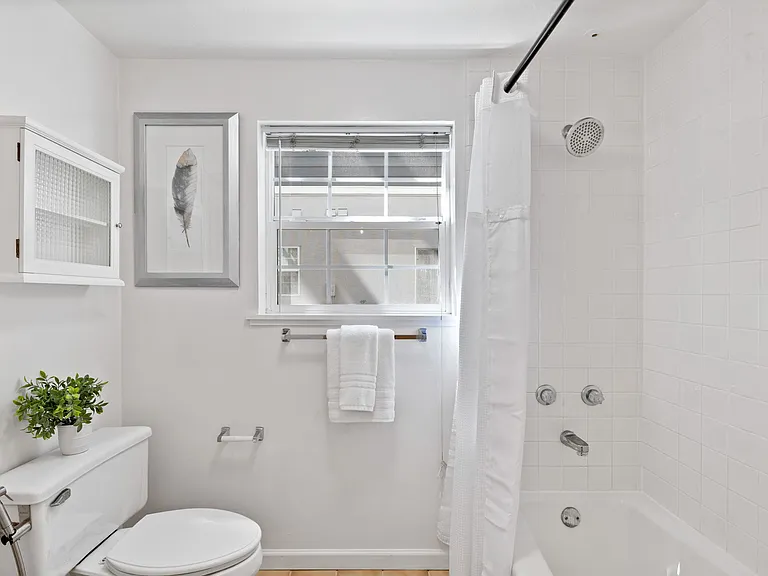 128 El Camino Real #101 — Photo 29