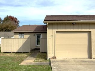 409 57th St #A, Vienna, WV 26105