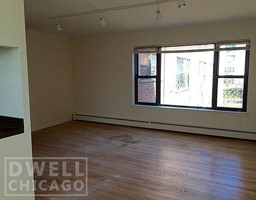 3rd image of 6000 N Kenmore Ave #6002207
