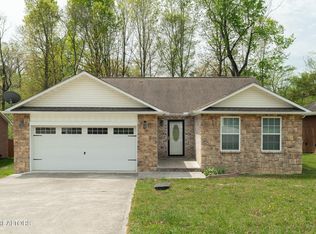 306 Joshua Landing Ct, Seymour, TN 37865