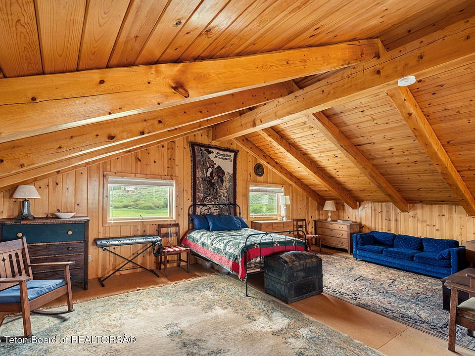 13th image of this home