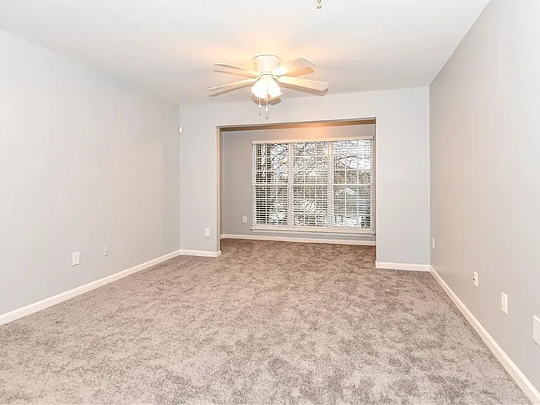 3716 Cotswold Ave #J — Photo 6