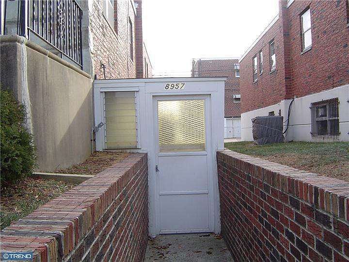 1st image of 8957 E Roosevelt Blvd