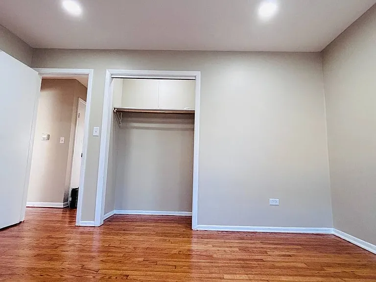308 W Lincoln Ct #4 — Photo 2