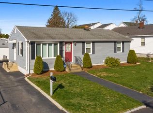 22 Warwick St, East Providence, RI 02914