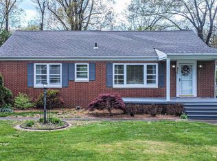 233 Cardinal Ln, Paducah, KY 42001