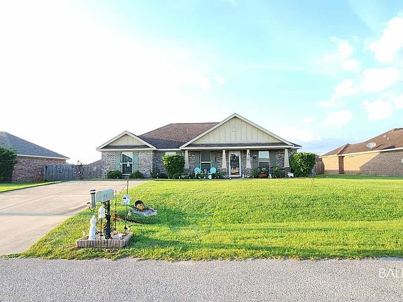 3rd image of 15623 Medway Ct