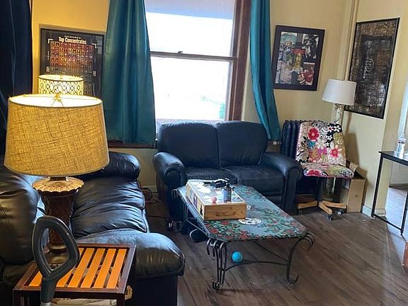 1 of the (1) bedroom units