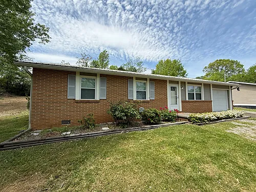 621 Black Forest Dr Photo 1