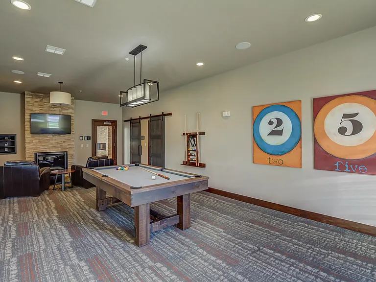 Market West Apartments — Photo 10