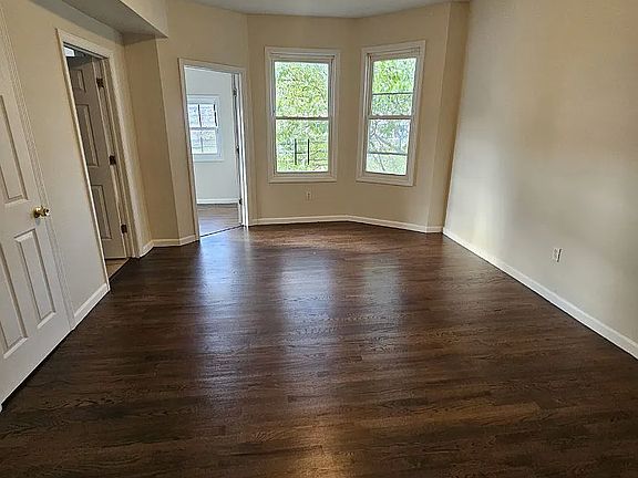 5th image of 140 Johnson Ave #2
