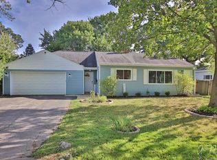 23 Pamela Rd, Lake Zurich, IL 60047